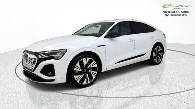 Used 2024 Audi Q8 e-tron Prestige w/ Prestige Package AWD/4WD image 4