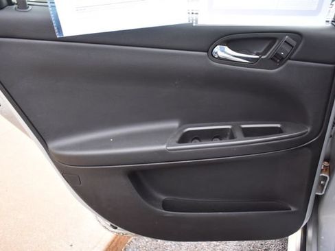 Used 2014 Chevrolet Impala LTZ FWD image 28