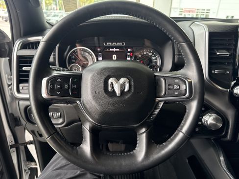 Used 2024 RAM 1500 Laramie AWD/4WD image 17