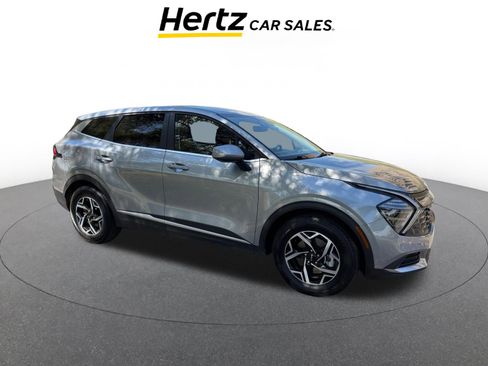 Used 2025 Kia Sportage LX image 1