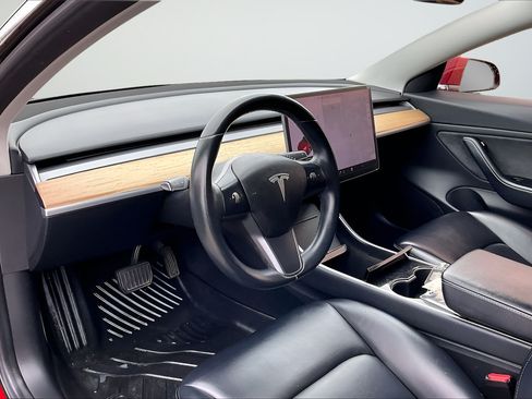 Used 2018 Tesla Model 3 Long Range RWD image 13