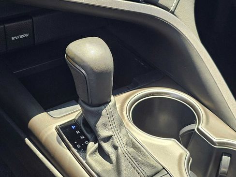 Certified 2022 Toyota Camry SE w/ Carpet Mat Package (TMS) FWD image 31