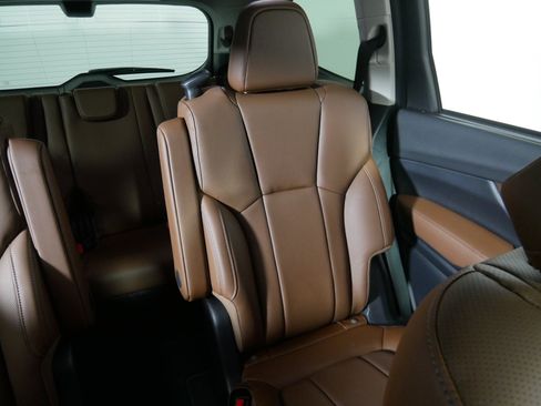 Used 2025 Subaru Ascent Touring w/ Popular Package #2 image 14