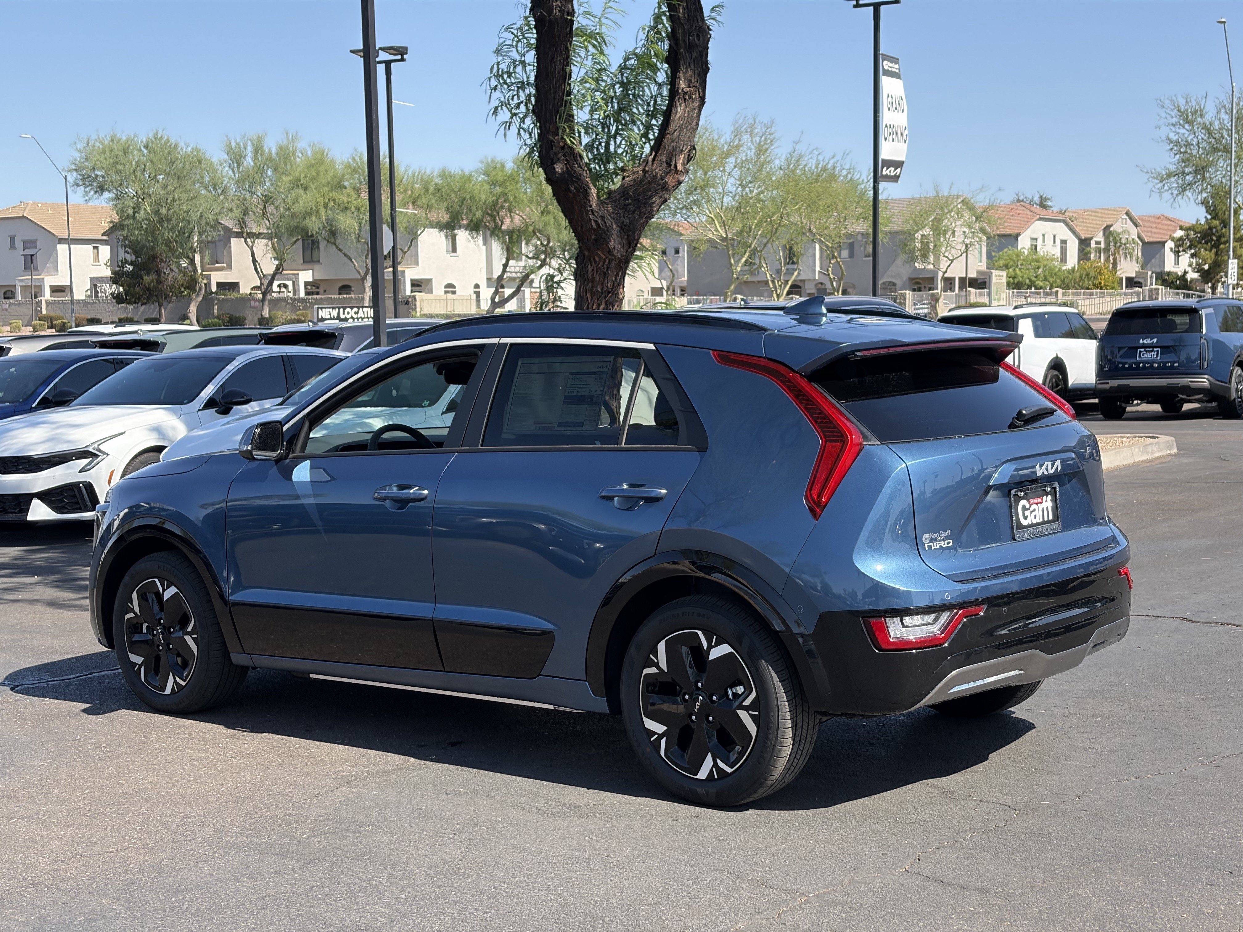 New 2026 Kia Niro Wave FWD image 3