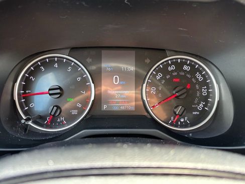 Used 2021 Toyota RAV4 XLE image 14