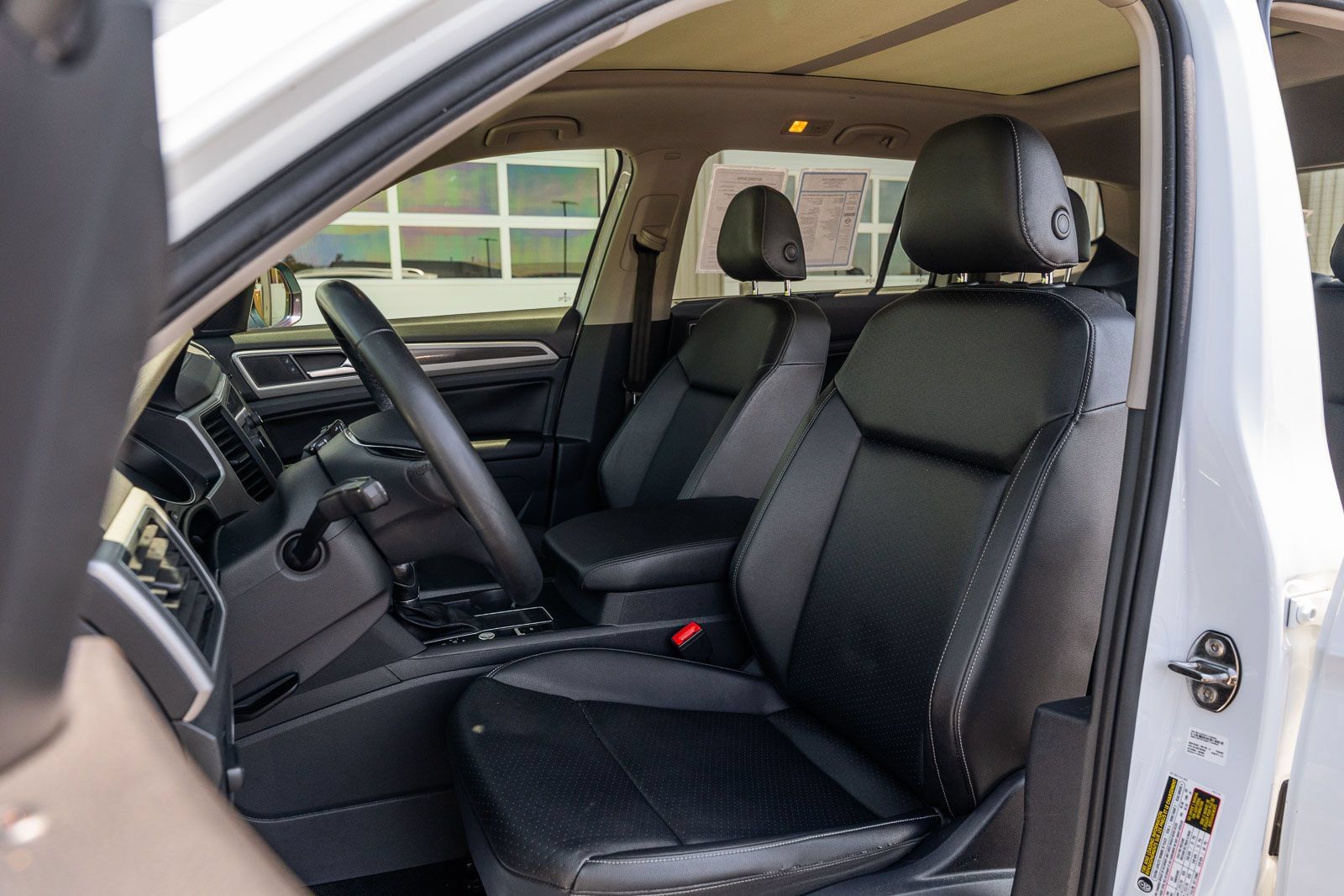 Used 2019 Volkswagen Atlas SE w/ Panoramic Sunroof Package FWD image 20