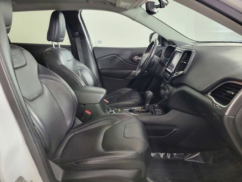 Used 2019 Jeep Cherokee Limited image 17