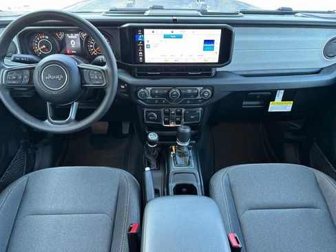 New 2026 Jeep Gladiator Sport AWD/4WD image 10