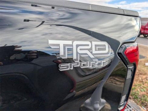 Used 2024 Toyota Tacoma TRD Sport image 19