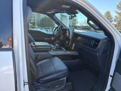 Used 2022 Ford F150 Lightning Lariat w/ Equipment Group 511A High image 11