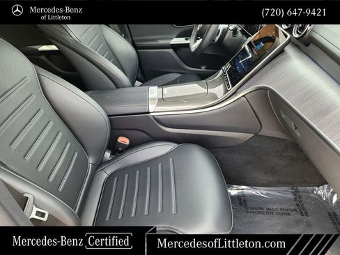 Used 2024 Mercedes-Benz GLC 300 4MATIC image 13