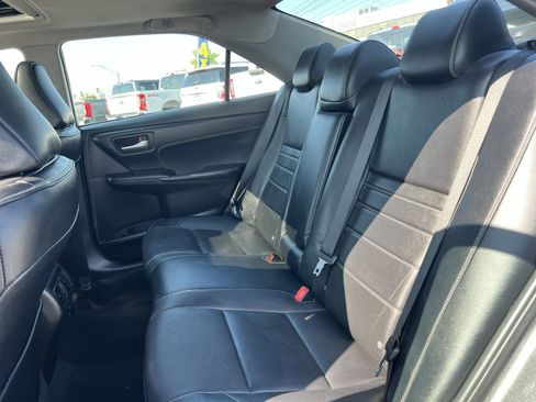 Used 2016 Toyota Camry XLE FWD image 23