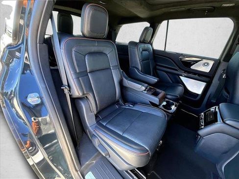 Used 2025 Lincoln Aviator Black Label image 29