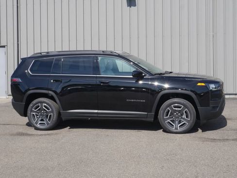 New 2026 Jeep Cherokee Laredo AWD/4WD image 7