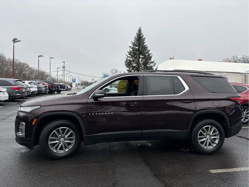 Used 2023 Chevrolet Traverse LT image 6
