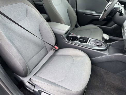 Used 2025 Kia K4 FWD image 23