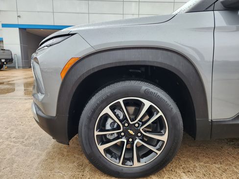 Certified 2025 Chevrolet TrailBlazer LT AWD/4WD image 9