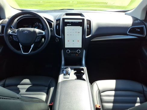 Used 2022 Ford Edge SEL w/ Convenience Package AWD/4WD image 8