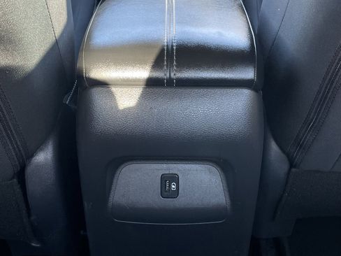 Used 2024 Nissan Sentra SV image 24