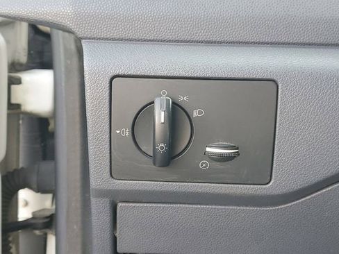 Used 2011 Ford Transit Connect XLT image 13