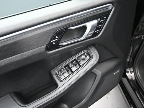 Used 2017 Porsche Macan GTS image 20