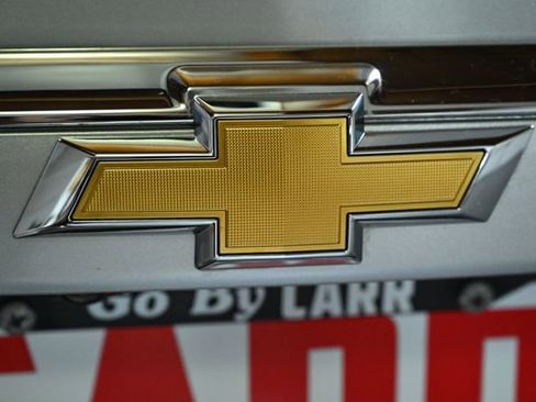 Used 2017 Chevrolet Equinox Premier w/ Enhanced Convenience Package image 9