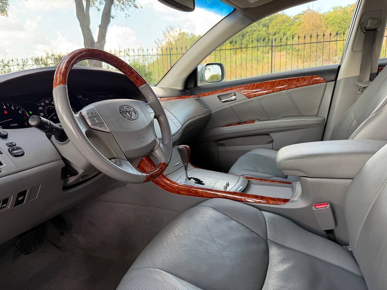 Used 2007 Toyota Avalon Limited FWD image 11