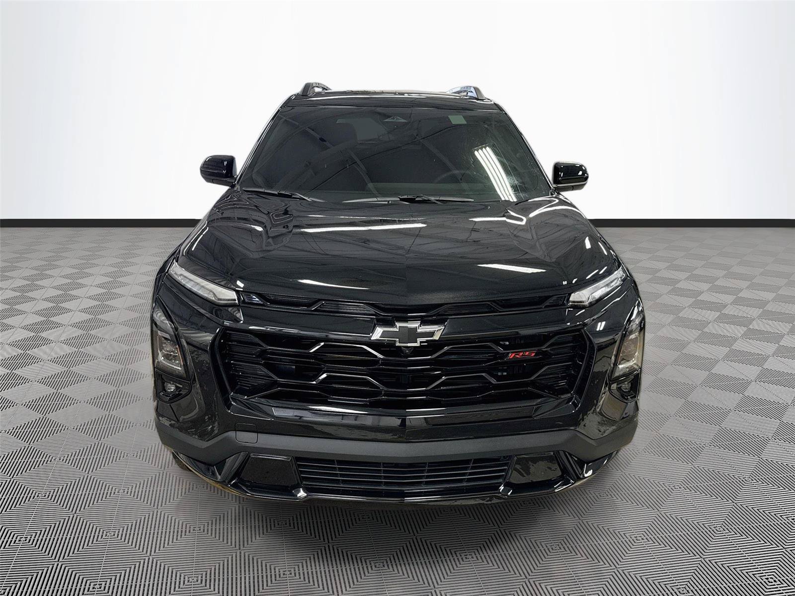 Used 2027 Chevrolet Equinox RS w/ Safety and Technology Package FWD image 2
