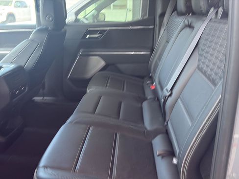 Used 2024 GMC Sierra EV Denali AWD/4WD image 29