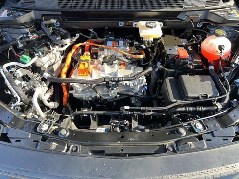 New 2026 Chevrolet Equinox EV LT image 30