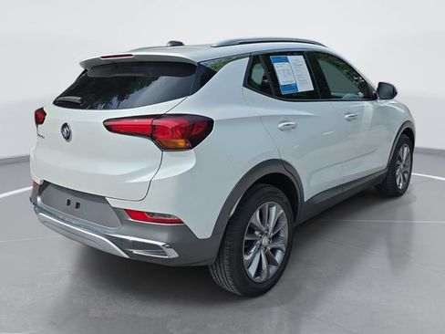 Used 2023 Buick Encore GX Essence w/ Experience Buick Package FWD image 4