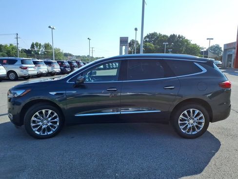 Used 2018 Buick Enclave Premium w/ Experience Buick Package FWD image 19