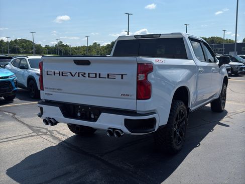Used 2022 Chevrolet Silverado 1500 RST w/ Convenience Package II AWD/4WD image 5
