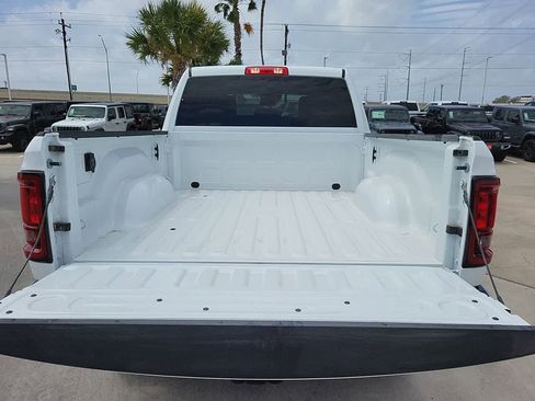 New 2026 RAM 2500 Tradesman AWD/4WD image 27