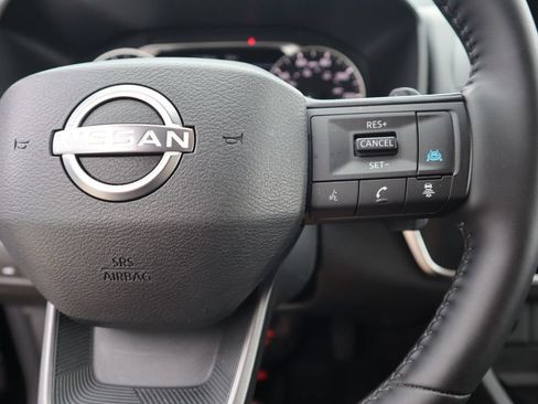 Certified 2025 Nissan Rogue SV AWD/4WD image 22