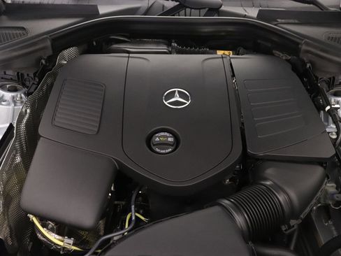 New 2026 Mercedes-Benz GLC 300 image 11