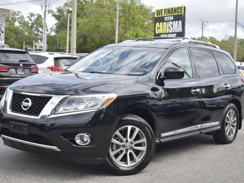 Used 2013 Nissan Pathfinder SL image 3