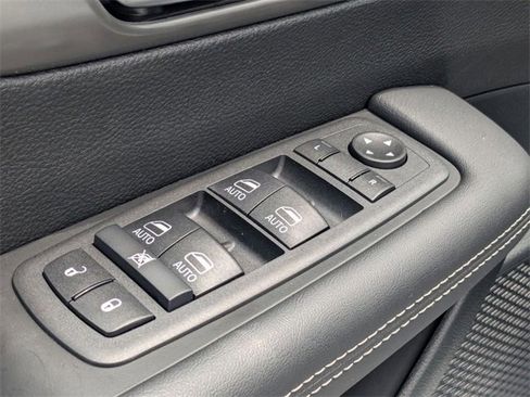 New 2026 Chrysler Voyager LX image 16