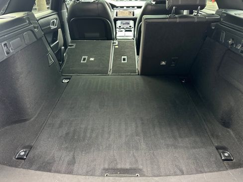 Used 2018 Land Rover Range Rover Velar R-Dynamic HSE image 33