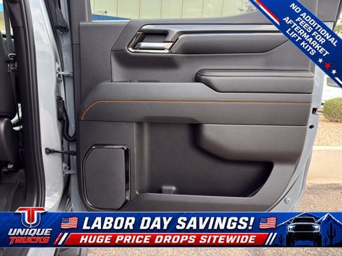 Used 2024 GMC Sierra 1500 AT4 w/ Technology Package AWD/4WD image 27