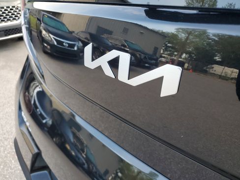 Used 2025 Kia Soul LX w/ LX Technology Package image 7