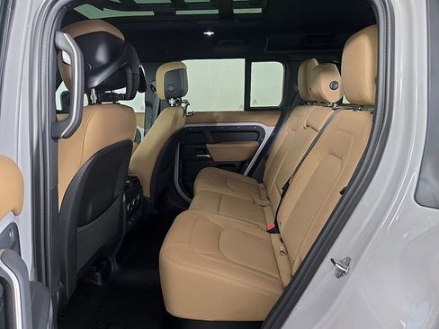 New 2026 Land Rover Defender 110 X-Dynamic SE AWD/4WD image 10