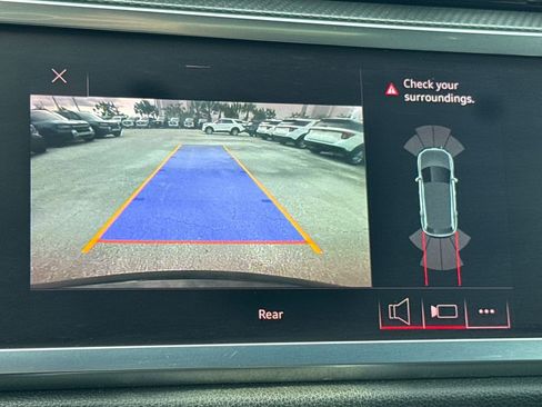 Used 2020 Audi Q3 2.0T Premium image 20