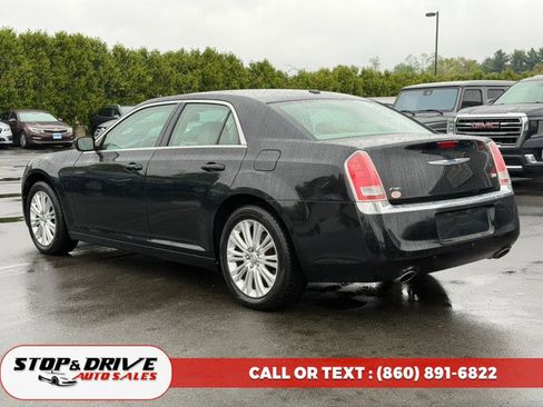 Used 2014 Chrysler 300 AWD w/ Driver Convenience Group image 3