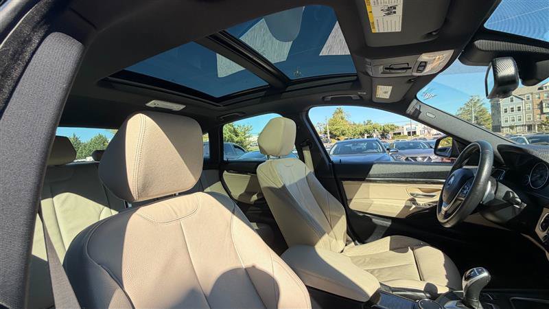 Used 2018 BMW 330i Gran Turismo xDrive AWD/4WD image 14