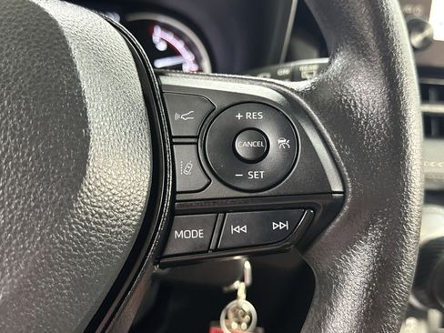 Used 2024 Toyota RAV4 LE AWD/4WD image 43