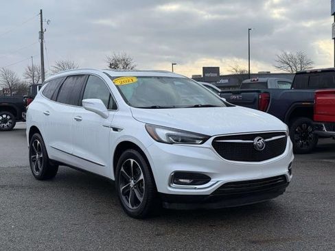 Used 2021 Buick Enclave Essence w/ Sport Touring Edition image 4