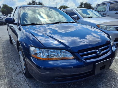 Used 2002 Honda Accord LX image 2