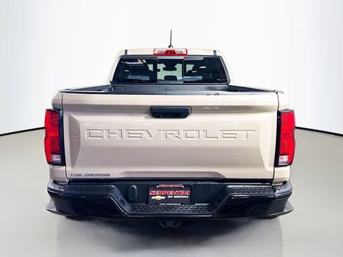 Used 2024 Chevrolet Colorado Z71 AWD/4WD image 7