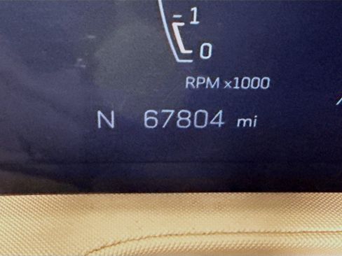 Used 2024 Cadillac XT4 Luxury FWD image 16